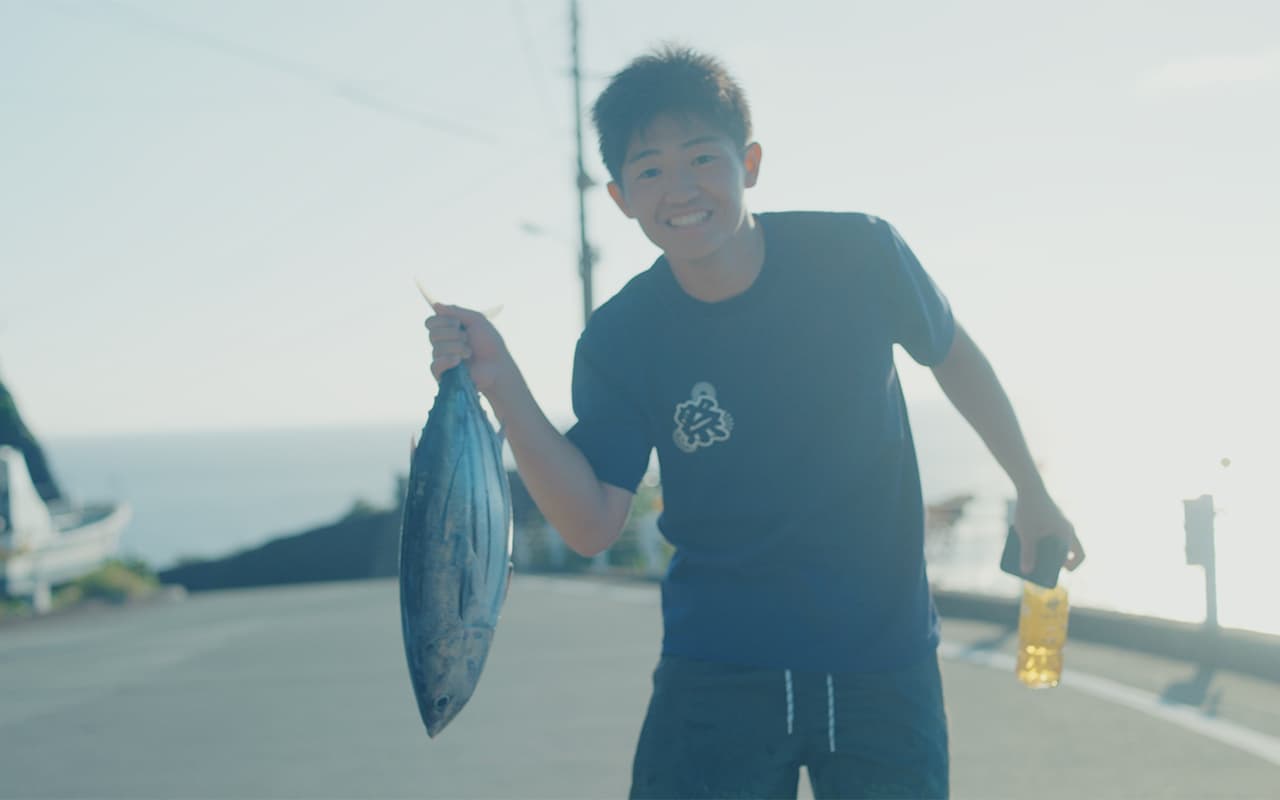 けさ釣った魚が届く、東京です。